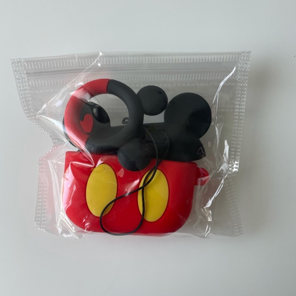 3D Mickey Disneys AirPod PRO 1 & 2 Case - Picture 3 of 3
